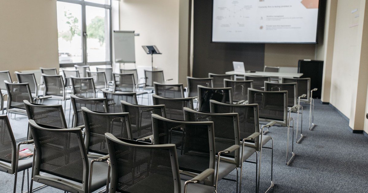 Career Corner: Knowing Yourself Peer Group