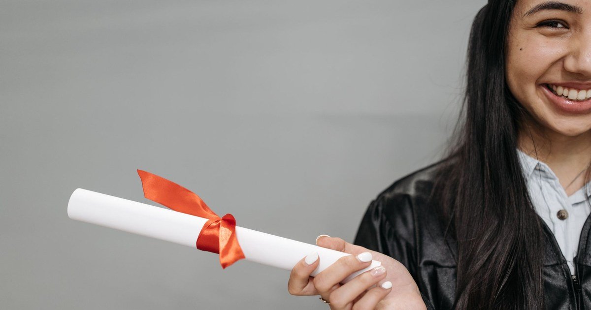Bobby Hundal Memorial Scholarship for Entrepreneurship